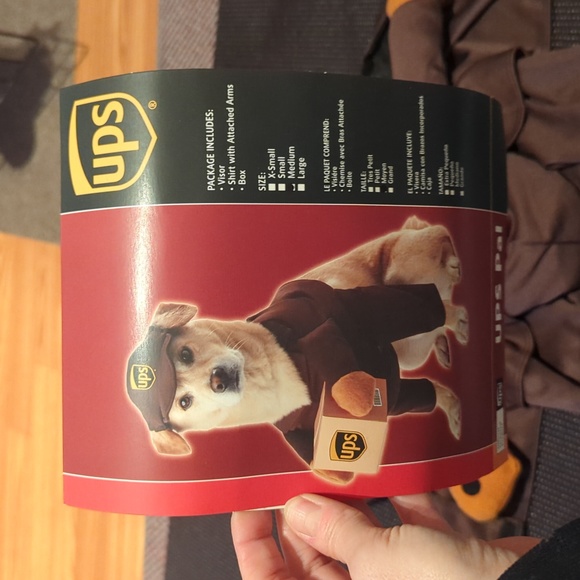 Doggy UPS driver costume - Picture 2 of 3